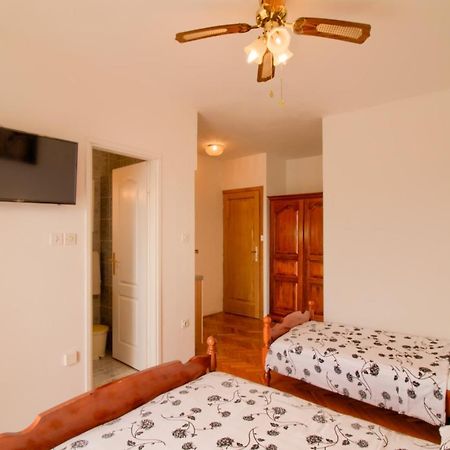 Apartments Sosic 罗维尼 外观 照片