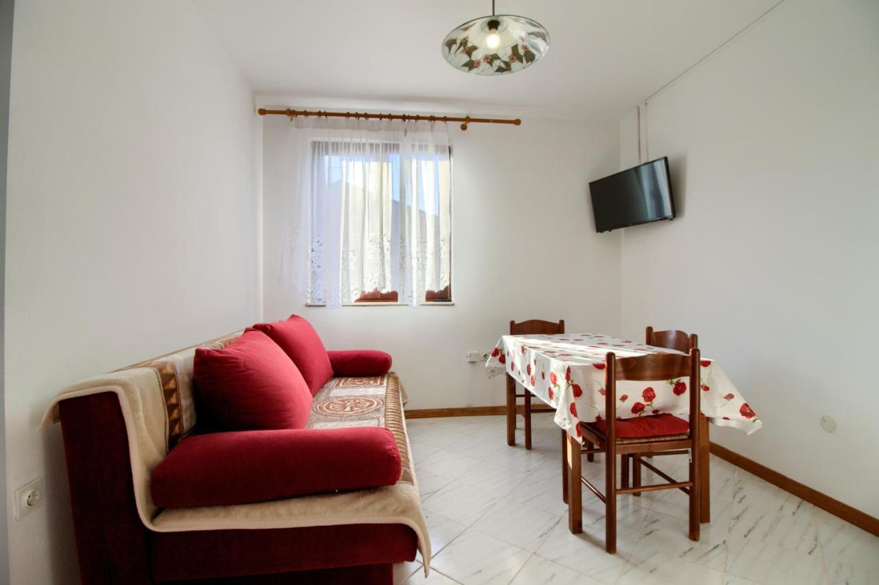 Apartments Sosic 罗维尼 外观 照片